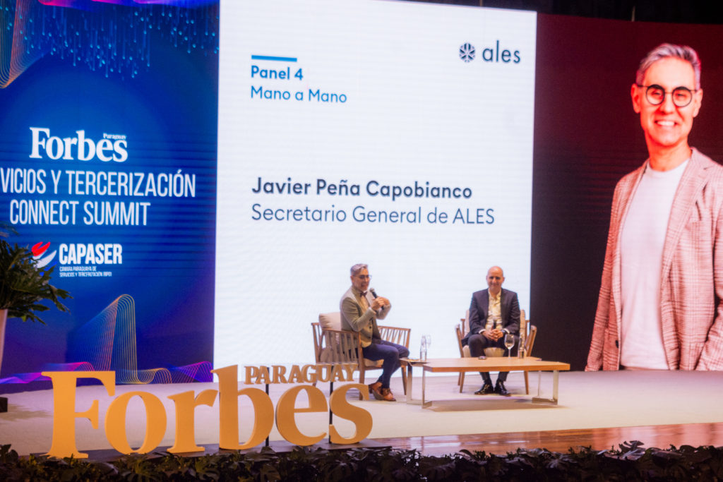 Mano a mano: La exportación de servicios, una mirada regional